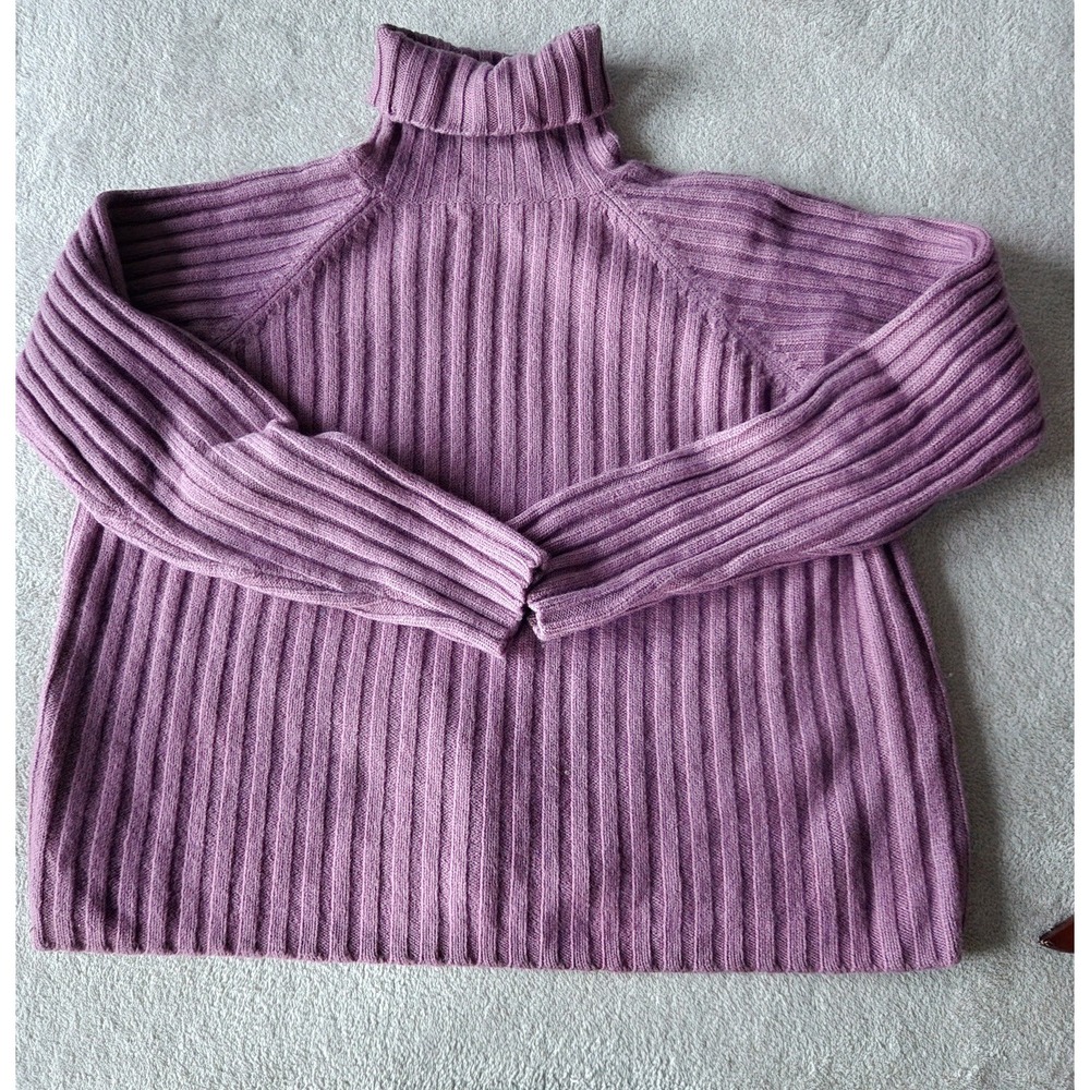 Banana Republic 100% Wool Ribbed Turtleneck Sweater Purple Cropped Boxy‎ Size L